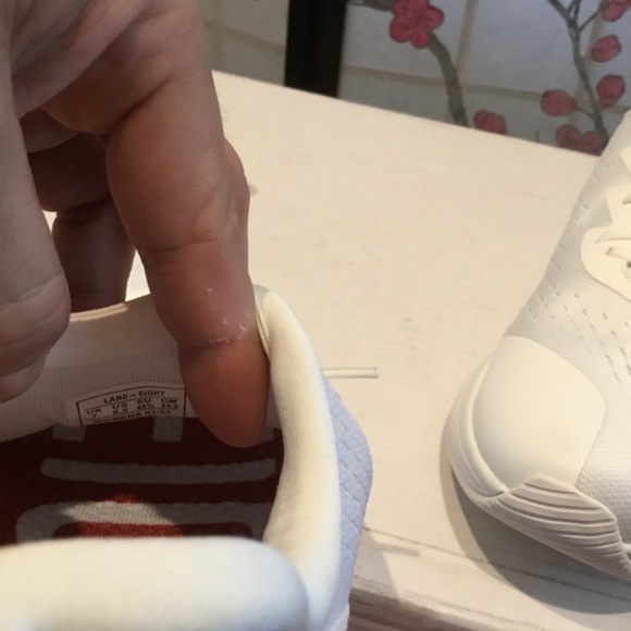 NWOT Lane Eight Women’s 8.5 The Relay Trainer Running Shoes RT 1101 White Breeze - Picture 5 of 5